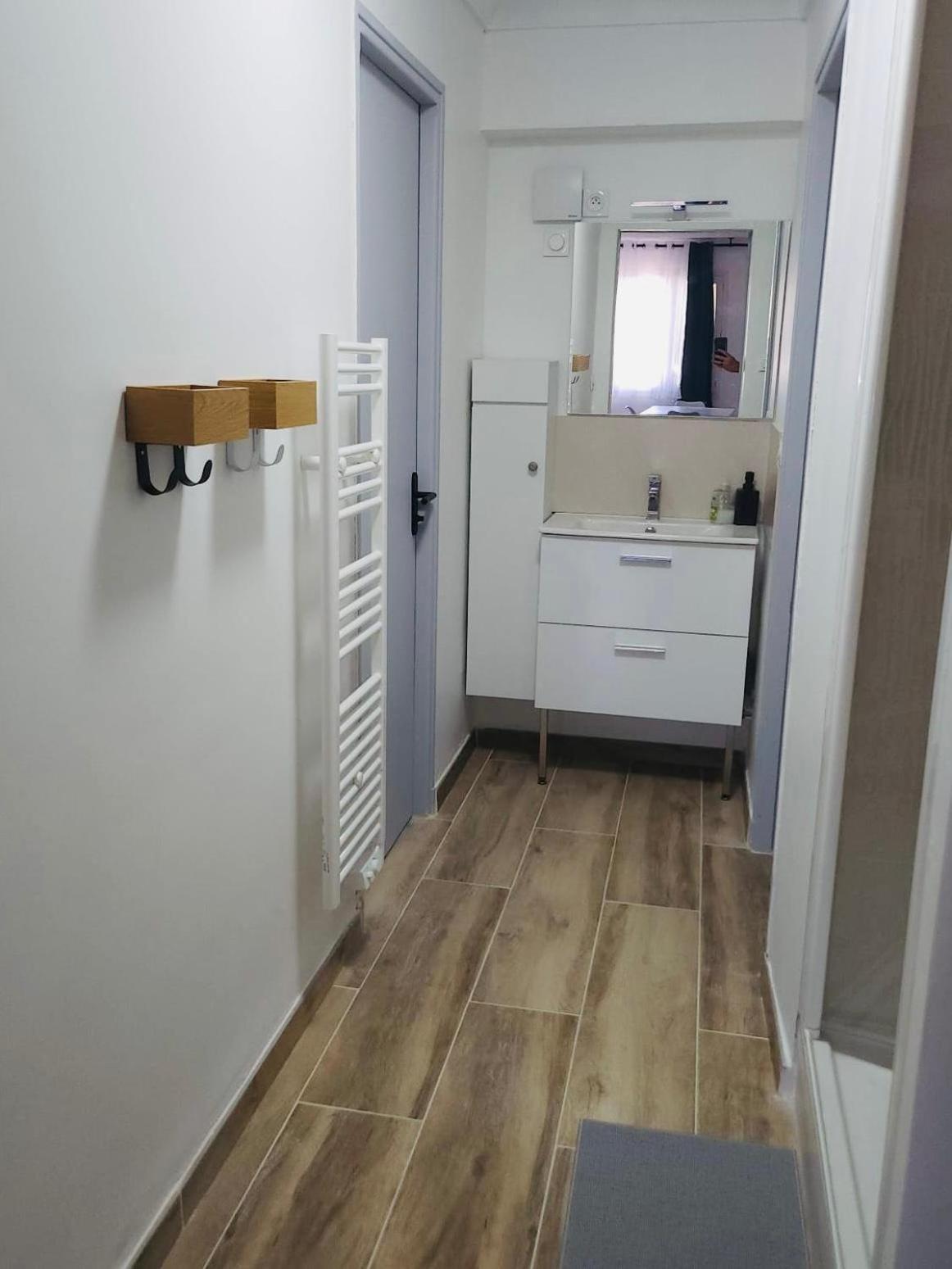 Appartement Paisible Pour 4 Personnes Montpellier Exterior foto